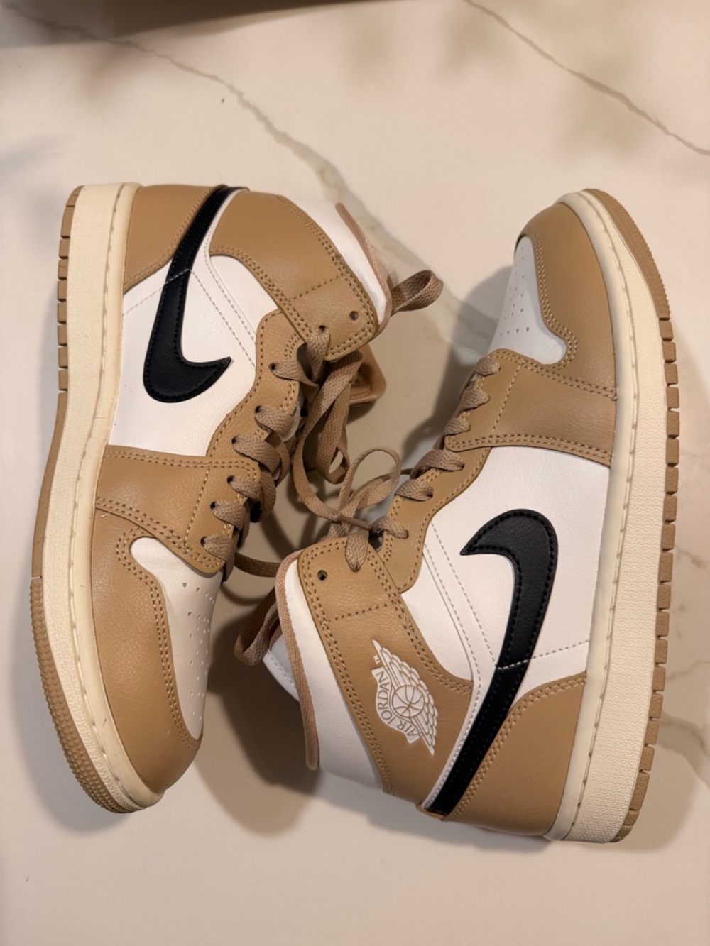 Women’s Size 9 Air Jordan 1 Mid worn once